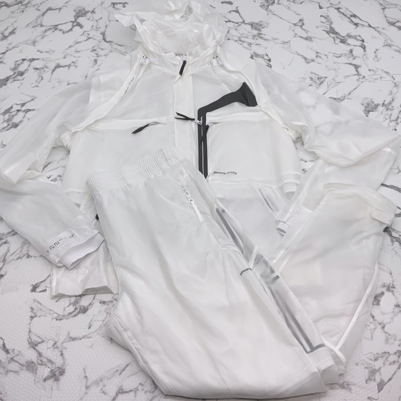 Men’s Fila Windbreaker White Black Hooded Tracksuit - Picture 1 of 6